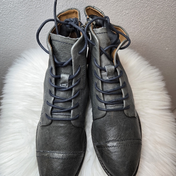 Comfortiva Cordia Women's Blue Leather Ankle Boots - Store Returns Sz 6W Ret$160 - Picture 4 of 11